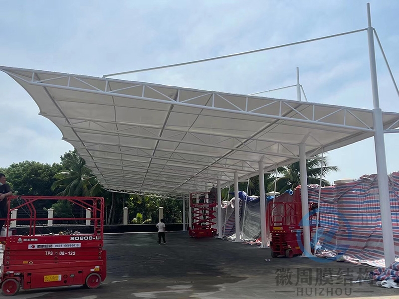膜结构停车棚